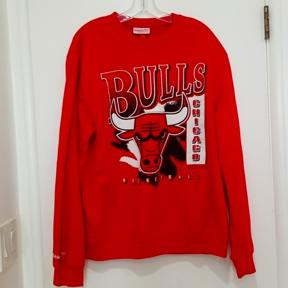 Mitchell & Ness Other - Mitchell & Ness men's Chicago Bulls red crewneck pullover sweatshirt size L